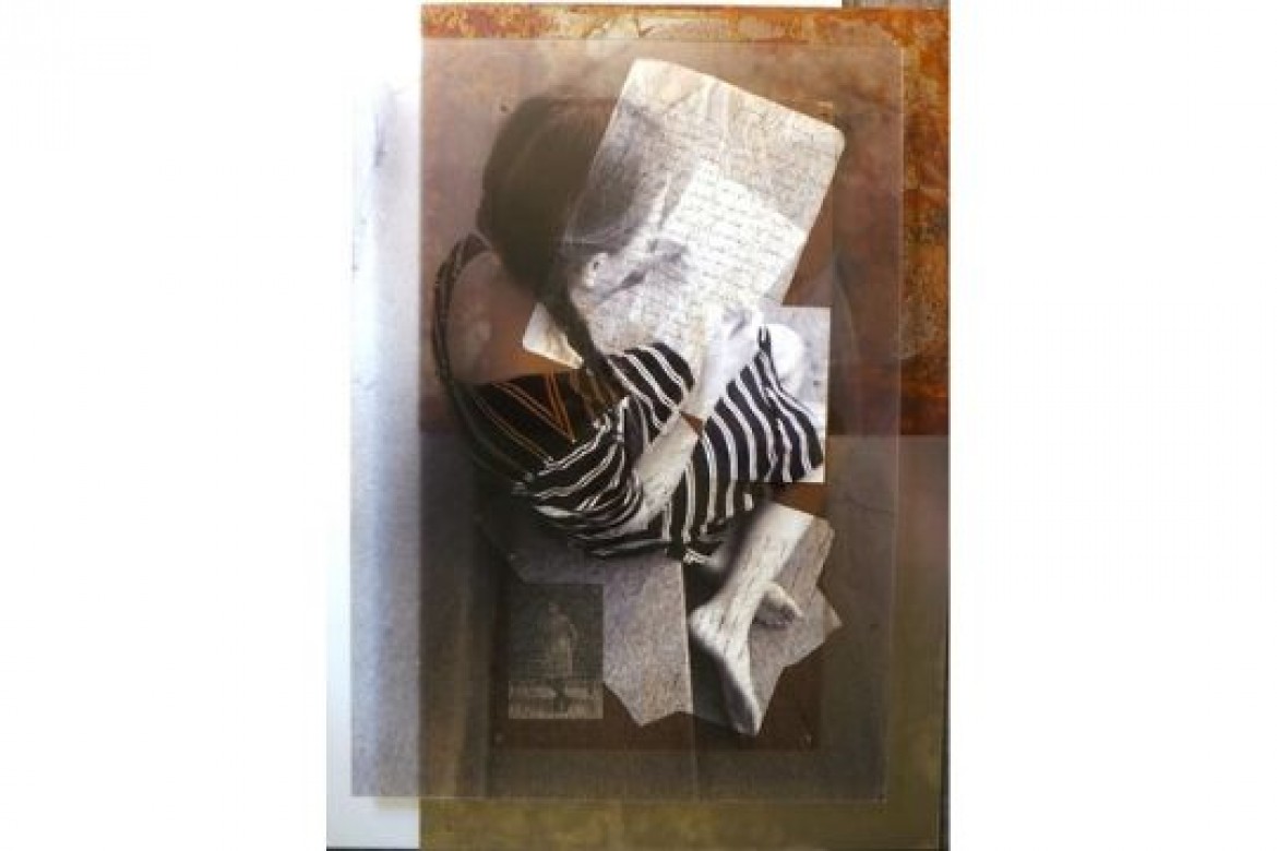 Alina's Letter - Tecnica: Foto su plexiglass montata su legno e su due lastre di ferro - Dimensioni: cm 60x80 - Prezzo: € 1000.00