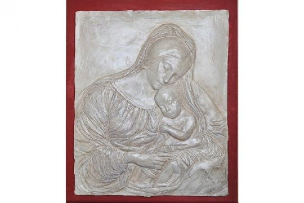 Ma-donna con bambino - Scultura in creta - cm 50x60x8 - € 1200.00