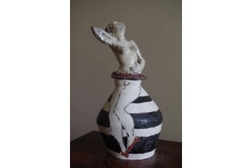 Scarpette rosse - Ceramica Raku e ingobbiata - cm 25x20x20